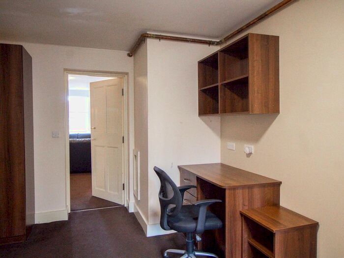 2 Bedroom Flat To Rent In Clarendon Road, Leeds, LS2