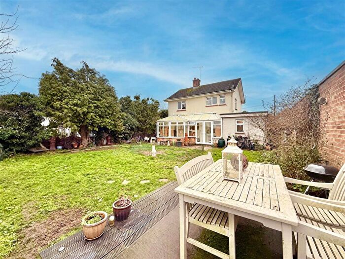 4 Bedroom Detached House For Sale In Ongar Road, Writtle, Chelmsford, CM1