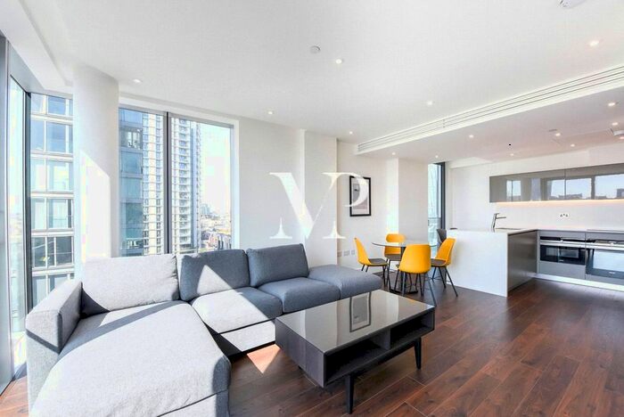 3 Bedroom Flat To Rent In Neroli House, Goodman's Fields, Piazza Walk, London, E1