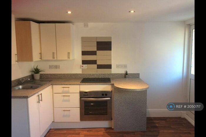 1 Bedroom Flat To Rent In George Street, Reading, RG1