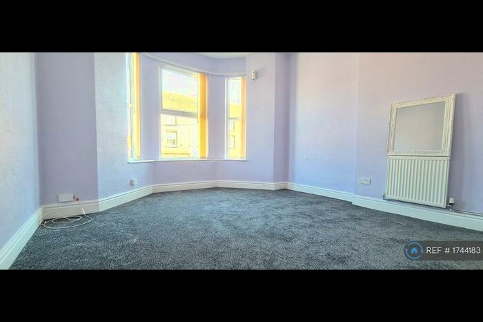 1 Bedroom Flat To Rent In Alexandra Road, Prenton, CH43