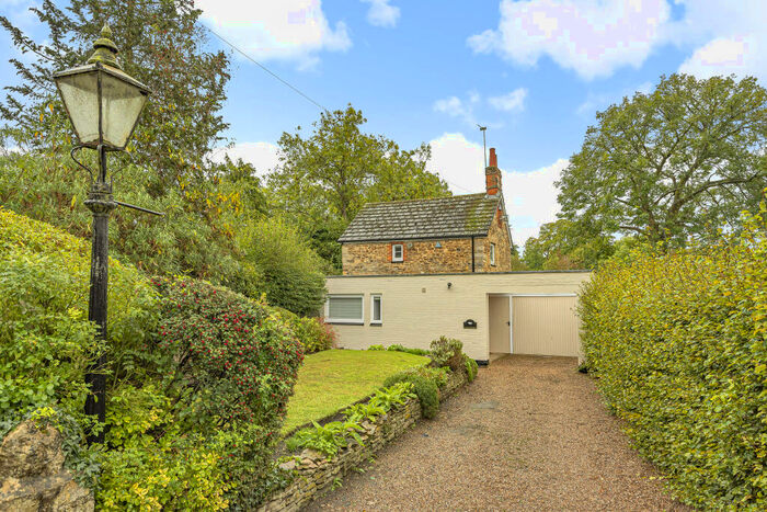 2 Bedroom Cottage To Rent In Church Way, Iffley Village, Oxford, OX4