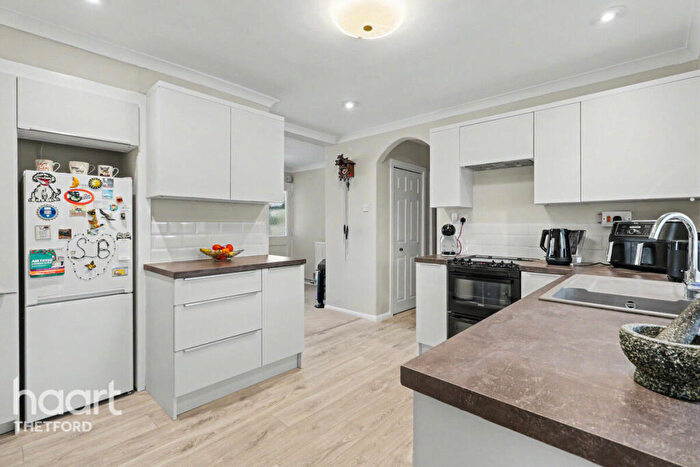 3 Bedroom Detached Bungalow For Sale In St Margarets Drive, Brandon, IP27