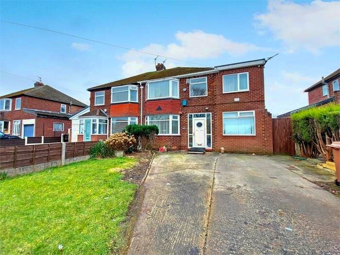 5 Bedroom houses for sale in Uplands, M24