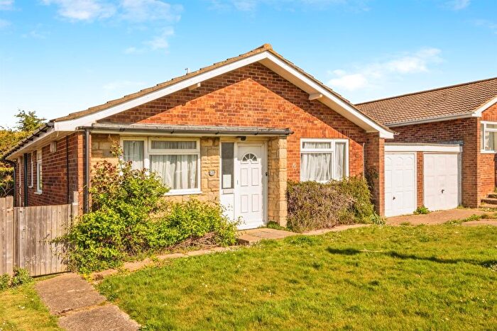 3 Bedroom Detached Bungalow For Sale In St. Margarets Rise, Seaford, BN25