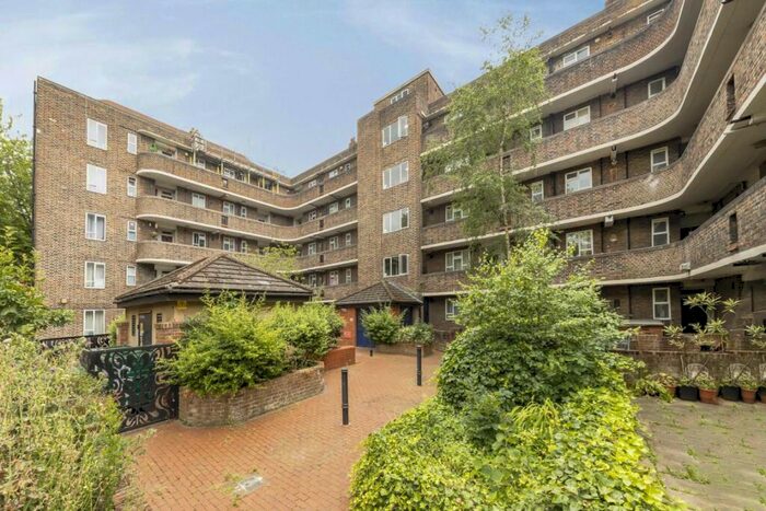 3 Bedroom Flat To Rent In Britannia Row, Islington, N1