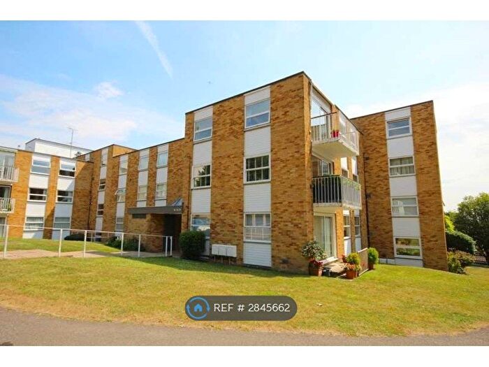 2 Bedroom Flat To Rent In Ancastle Green, Henley-On-Thames, RG9