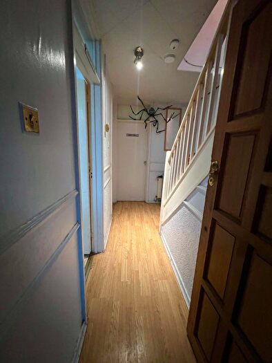 3 Bedroom Terraced House For Sale In Darwell Close, London, E6
