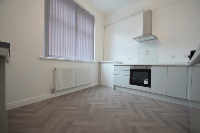 7 Bedroom House To Rent In Boverton Street, Roath, CF23