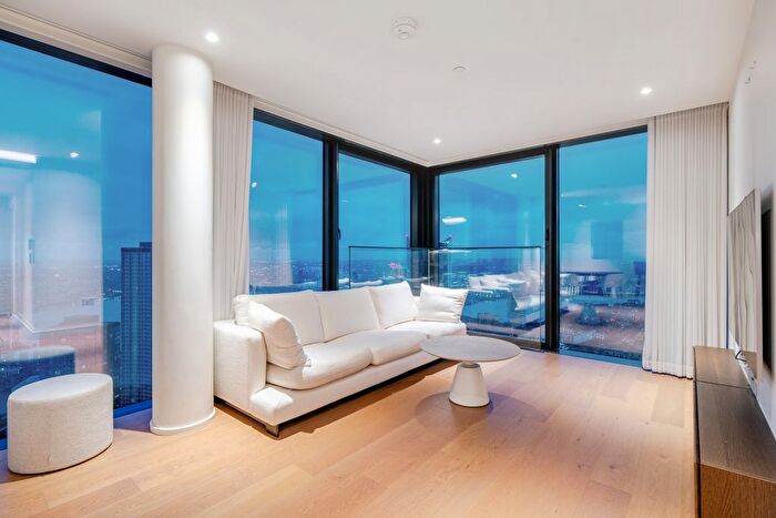 2 Bedroom Flat For Sale In Marsh Wall, London, E14