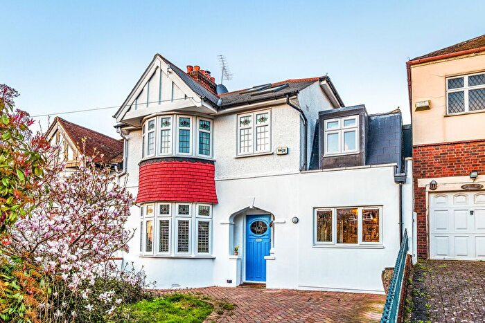 5 Bedroom Semi Detached House For Sale In Canonbie Road, Forest Hill, London, SE23