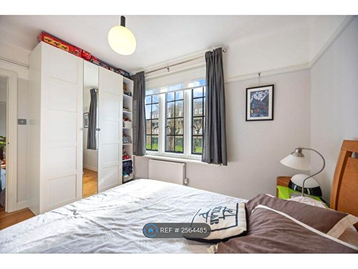 2 Bedroom Flat To Rent In Hillsborough Court, London, NW6