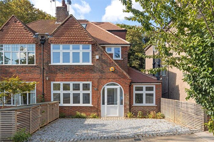 4 Bedroom Semi-Detached House For Sale In Patterson Road, London, SE19