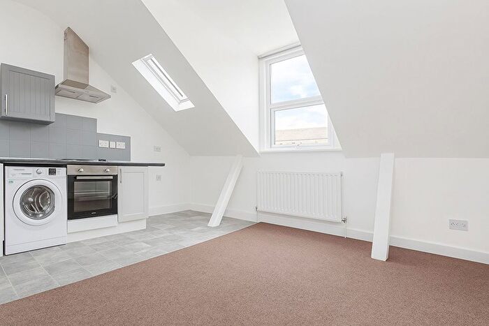 Studio To Rent In Wickham Lane, London, SE2