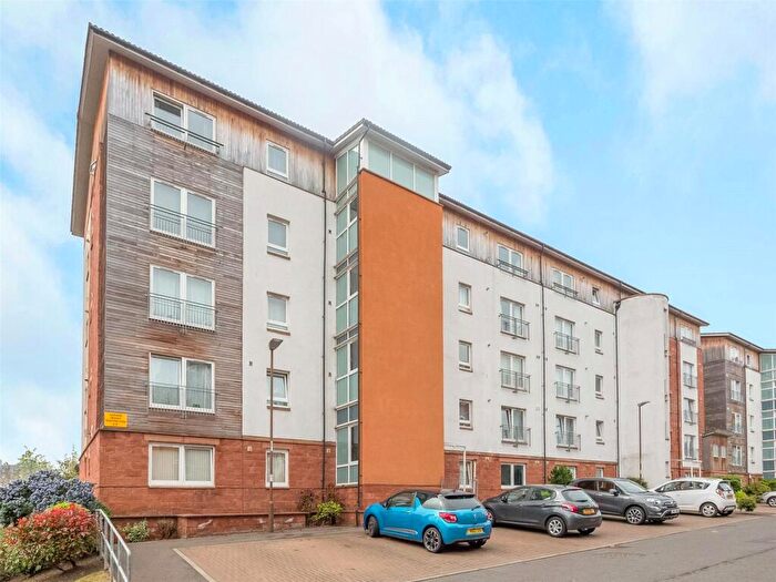 2 Bedroom Flat To Rent In Albion Gardens, Easter Road, Edinburgh, EH7