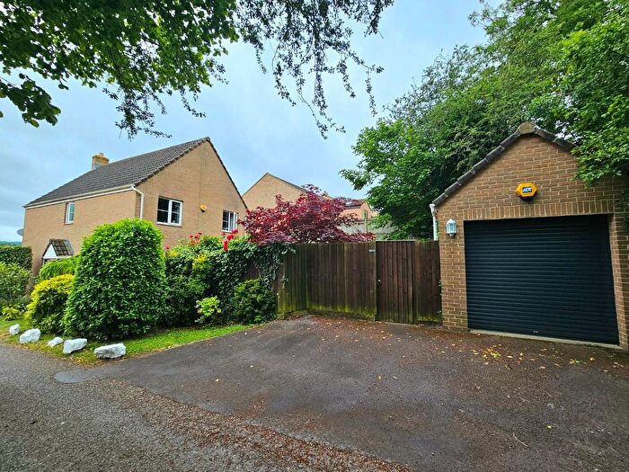 4 Bedroom Property For Sale In Manor Avenue, Cam, Dursley, GL11