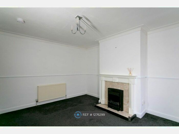 3 Bedroom Terraced House To Rent In Woodlea Street, Leeds LS11