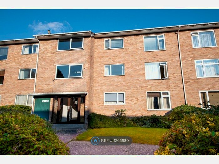 2 Bedroom Flat To Rent In Burghfield Road, Reading RG30