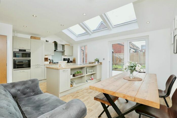 4 Bedroom Detached House For Sale In Serotine Road, Gateford, Worksop, S81