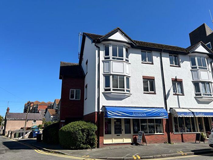 1 Bedroom Flat For Sale In Penrhyn Avenue, Rhos On Sea, LL28