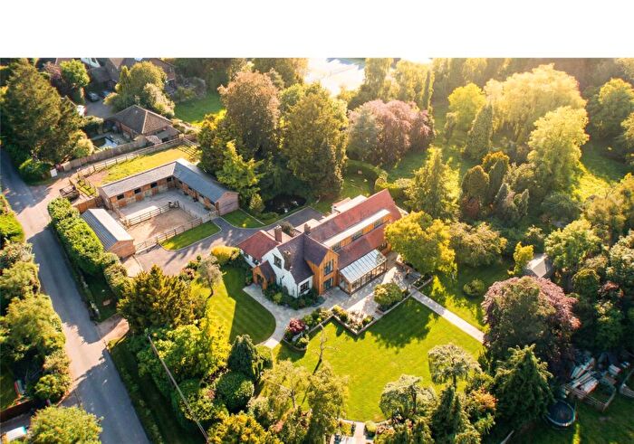 4 Bedroom Detached House For Sale In Little Warley Hall Lane, Little Warley, Brentwood, Essex, CM13