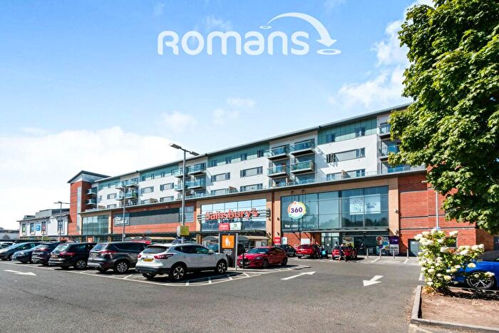 2 Bedroom Apartment To Rent In Queensmead, Farnborough, GU14