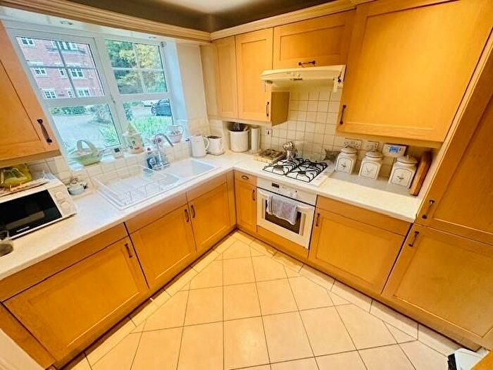 2 Bedroom Flat To Rent In Horsley Road, Streetly, Sutton Coldfield, B74