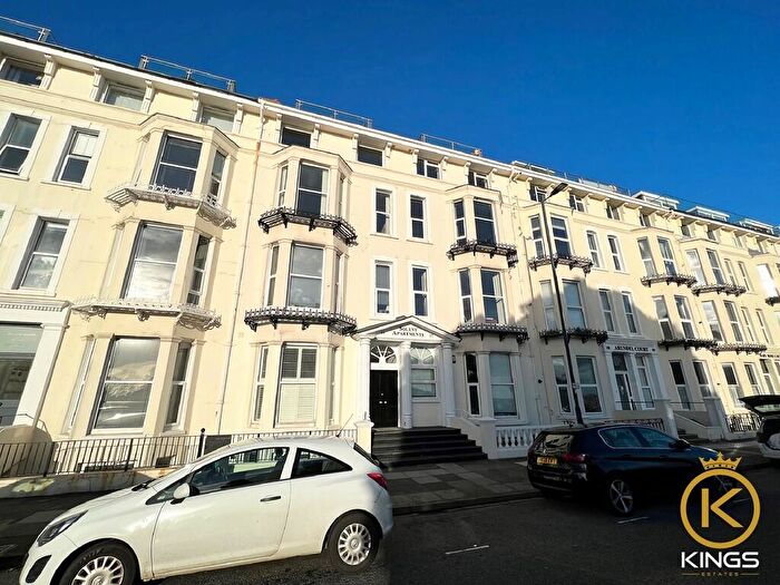 1 Bedroom Apartment For Sale In South Parade, Southsea, Portsmouth, PO5