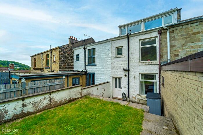 2 Bedroom Terraced House For Sale In Bridleway, Rossendale, BB4