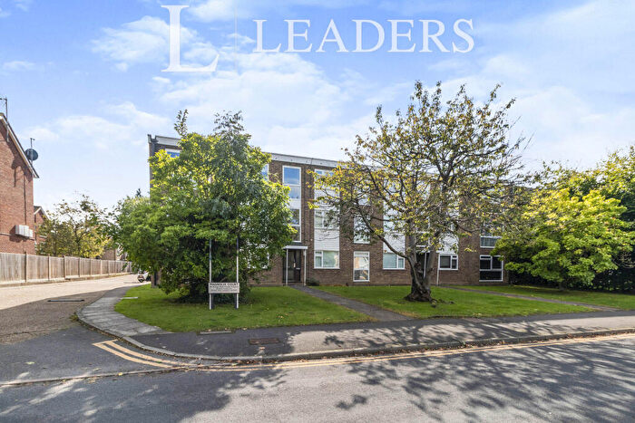 2 Bedroom Flat To Rent In Magnolia Court, Grange Road, SM2