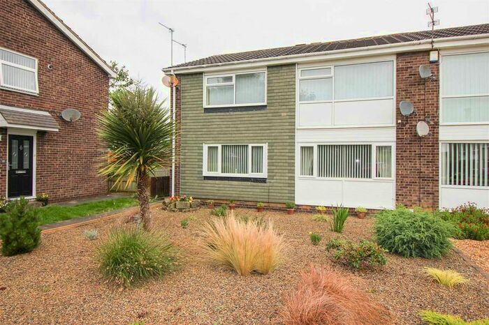 2 Bedroom Flat To Rent In Glenluce Drive, Southfield Green, Cramlington, NE23