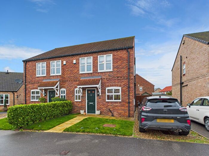 3 Bedroom Semi Detached House For Sale In New Walk, Driffield, YO25
