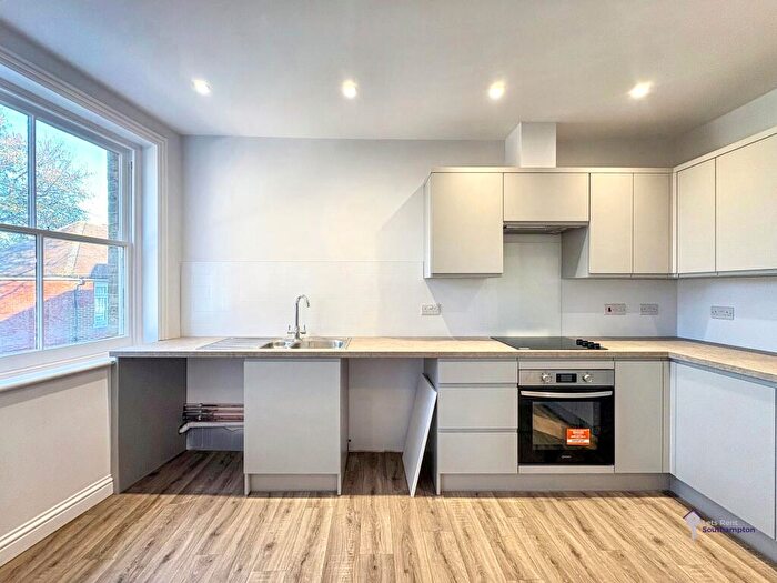 1 Bedroom Flat To Rent In Cherry Tree House, The Avenue, Southampton, SO17