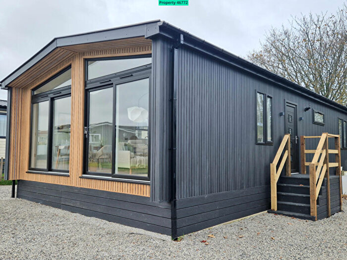 2 Bedroom Mobile Home For Sale In St. Merryn Park, St. Merryn Holiday Village, St. Merryn, Padstow, PL28