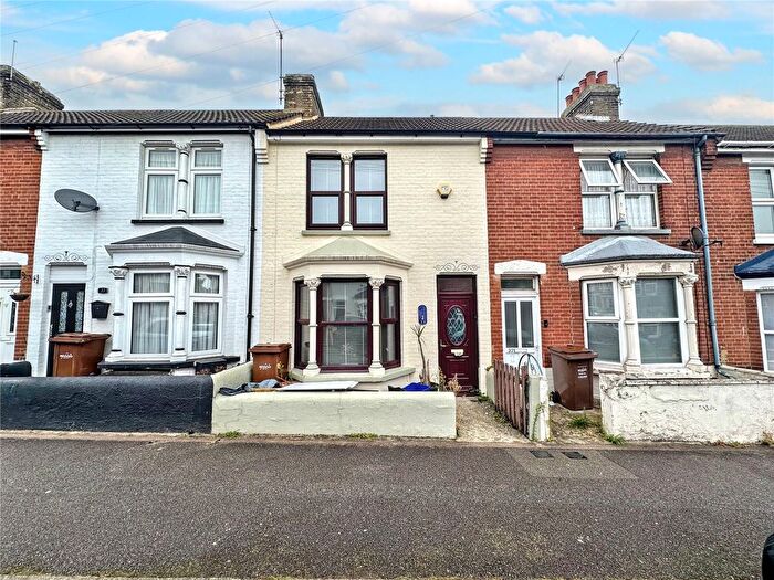 3 Bedroom Terraced House For Sale In Cavendish Avenue, Gillingham, Kent, ME7