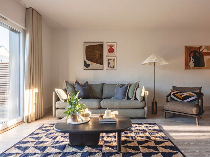 3 Bedroom Terraced House To Rent In Milne Avenue, Cambridge, CB3