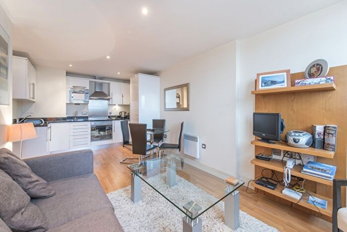 2 Bedroom Flat To Rent In Marsham Street, London, SW1P