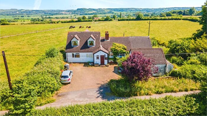 4 Bedroom Bungalow For Sale In Higham Bury, Pulloxhill, Bedford, Bedfordshire, MK45