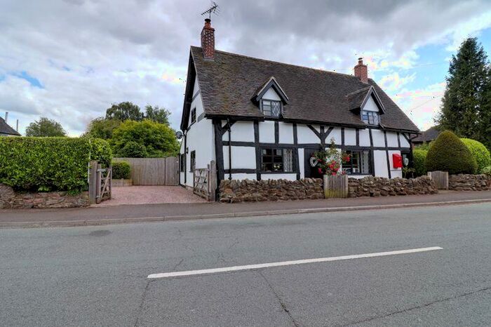 3 Bedroom Cottage For Sale In Main Road, Colwich, Staffordshire, ST17
