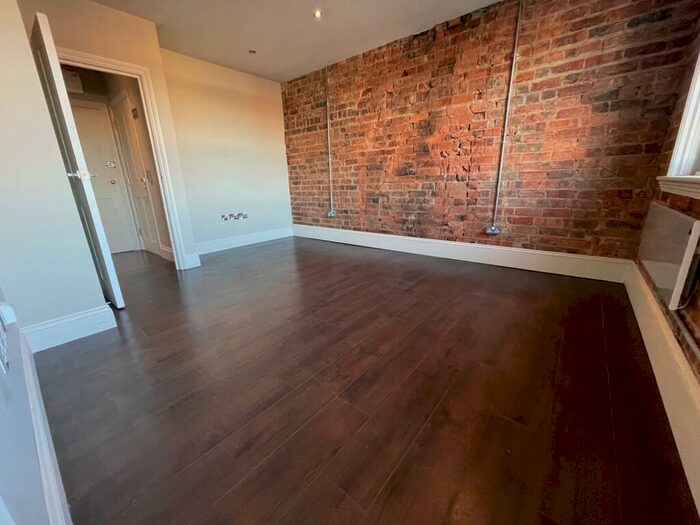 1 Bedroom Flat To Rent In Christchurch Road, Bournemouth, BH7