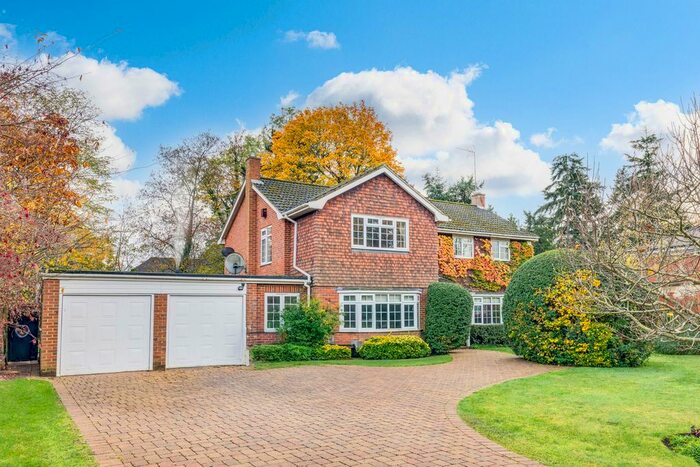 5 Bedroom Detached House To Rent In The Garth, Cobham, KT11