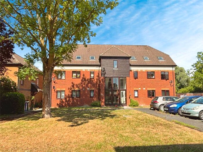 2 Bedroom Apartment For Sale In Heron Drive, Bicester, Oxfordshire, OX26