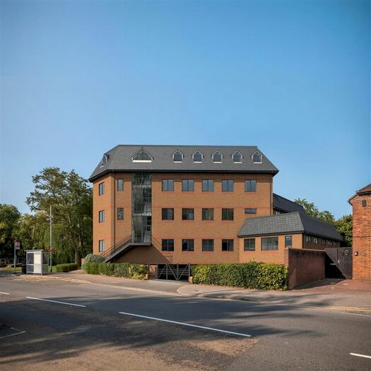 2 Bedroom Flat To Rent In Frays Court, Cowley Road, Uxbridge, UB8