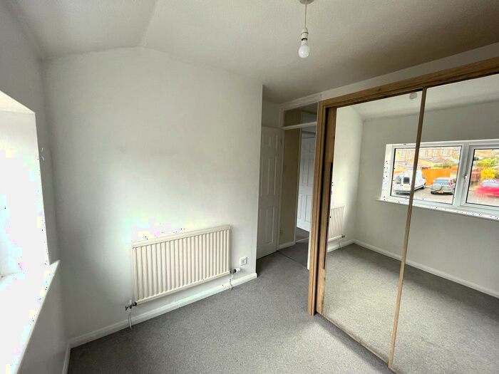 3 Bedroom SemiDetached House To Rent In Ridge Nether Moor, Swindon, SN3