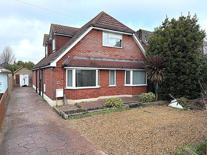 5 Bedroom Detached House For Sale In Pound Lane, Oakdale, Poole, BH15
