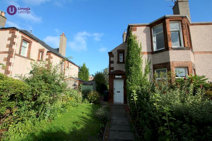 3 Bedroom Flat To Rent In West Relugas Road, Blackford, Edinburgh, EH9
