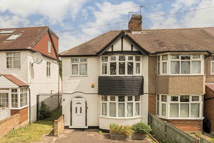 3 Bedroom Semi-Detached House To Rent In Amhurst Gardens, Isleworth, TW7