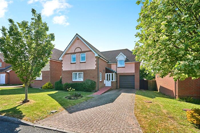 4 Bedroom Detached House For Sale In Fleet Way, Newport, Isle Of Wight, PO30