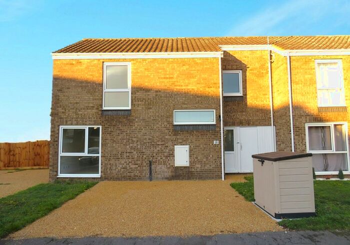 3 Bedroom End Of Terrace House For Sale In Yew Close, Raf Lakenheath, Brandon, IP27