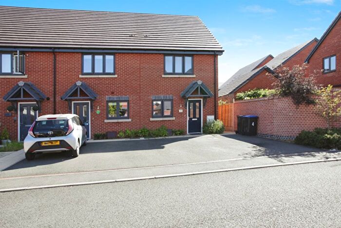 2 Bedroom End Of Terrace House For Sale In Luffield Close, Daventry, NN11
